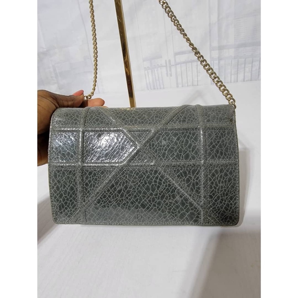 Authentic CHRISTIAN DIOR Metallic Brushed Calfskin Diorama Wallet on Cha… - Picture 5 of 16